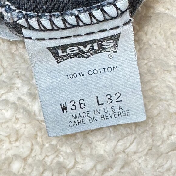 Levis 550 Mens Dark Wash Loose Fit Straight Size 36/32 Y2K Dad Jeans Work Pants - Picture 4 of 15